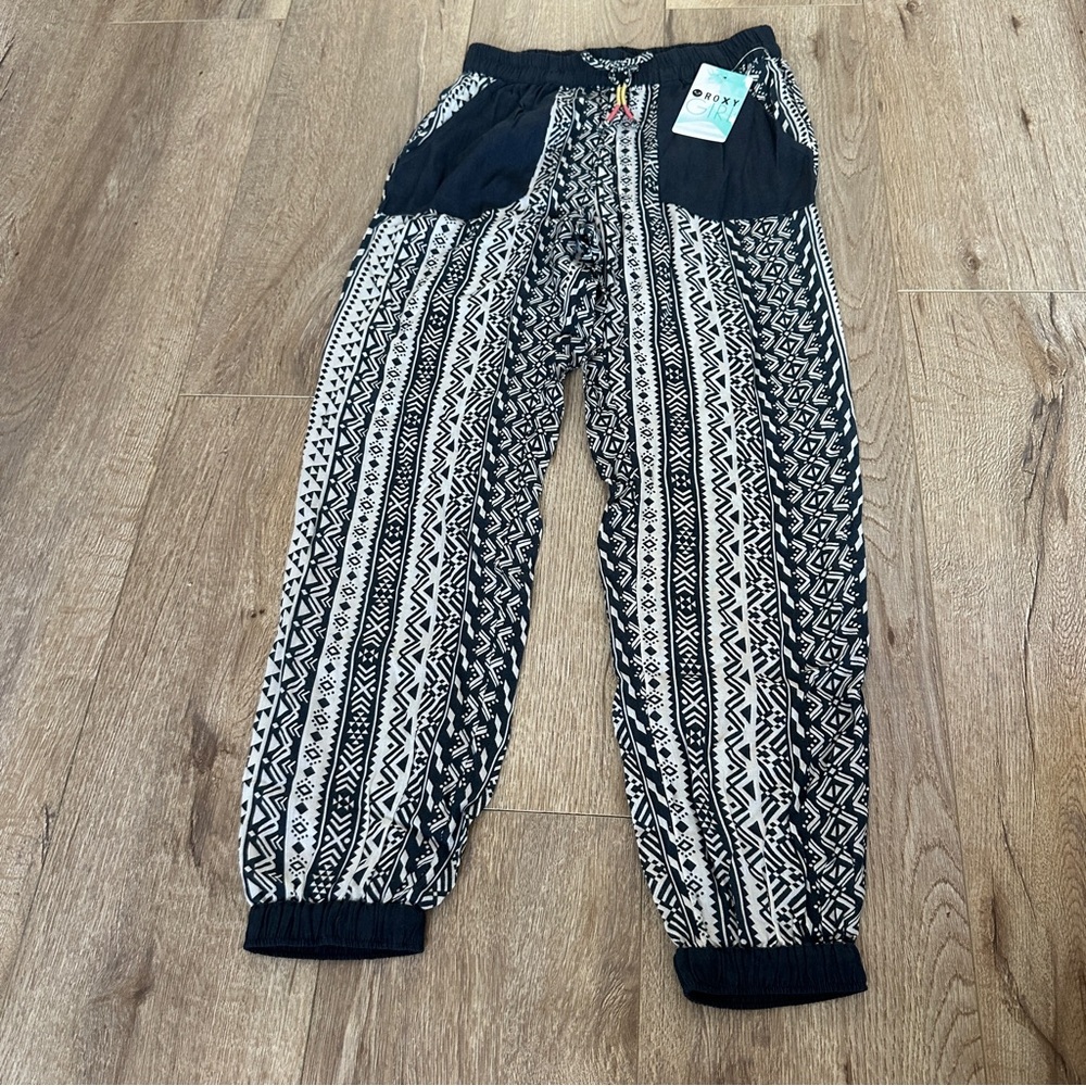 Roxy Girl Navy and White Patterned Pants